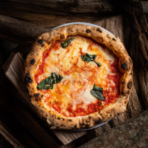 Neapolitan margherita pizza