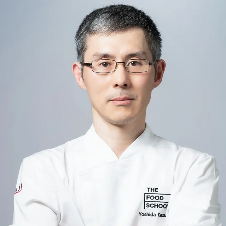เชฟ Kazuhiro Yoshida